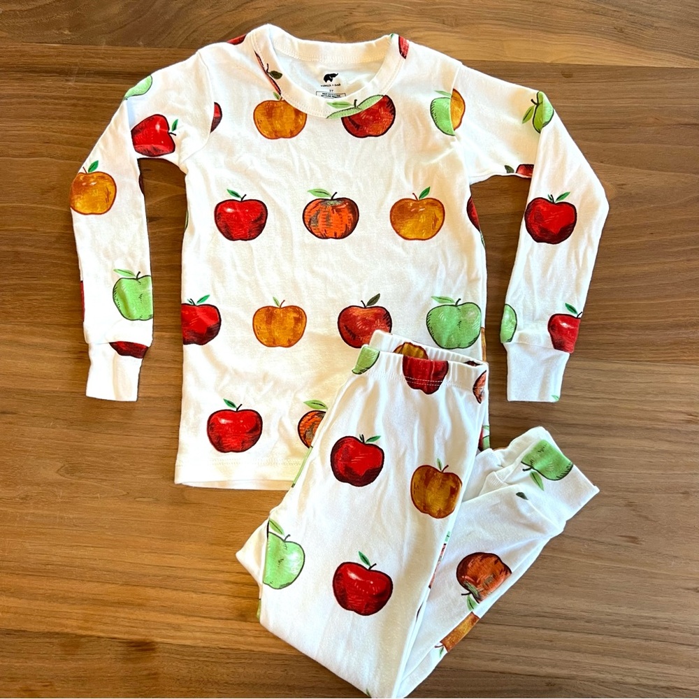 Monica + Andy Apple Two Piece Pajama Set Size 3T - Picture 8 of 8